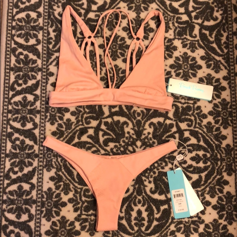 ✨Beach Bunny Bikini✨